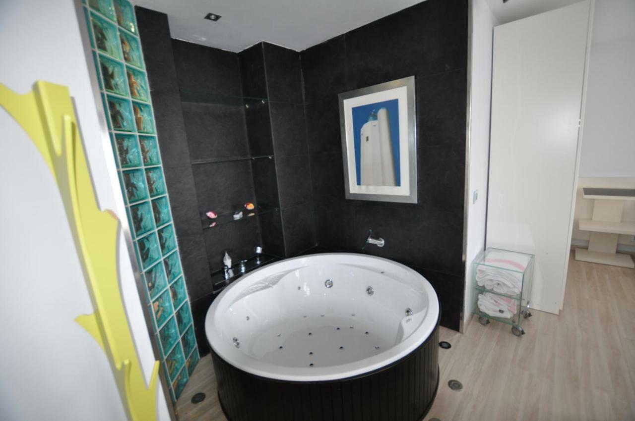 Black And White Suitte "Marques" โนฮา ภายนอก รูปภาพ